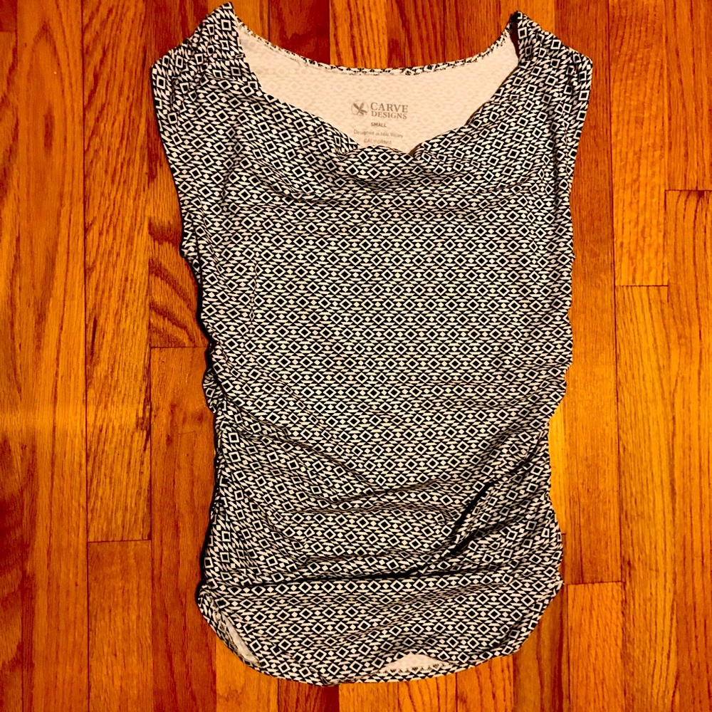 Carve Designs Ruched Sleeveless Top, size Small